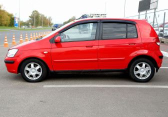 Подержанный автомобиль Hyundai Getz 2002 года (8 фото)