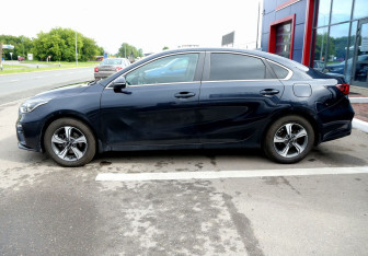 Подержанный автомобиль Kia Cerato Sedan 2020 года (8 фото)