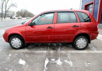 Подержанный автомобиль LADA (ВАЗ) Kalina Wagon 2010 года (8 фото)