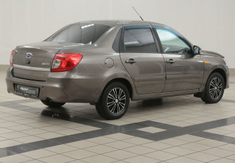 Подержанный автомобиль Datsun on-DO 2015 года (4 фото)