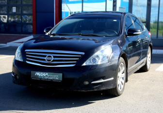 Подержанный автомобиль Nissan Teana 2008 года (3 фото)