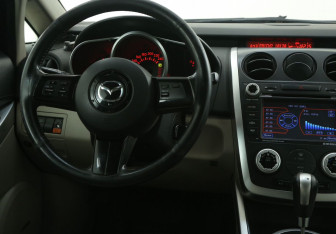 Подержанный автомобиль Mazda CX-7 2008 года (14 фото)