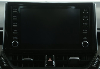 Подержанный автомобиль Toyota Corolla Sedan 2019 года (13 фото)