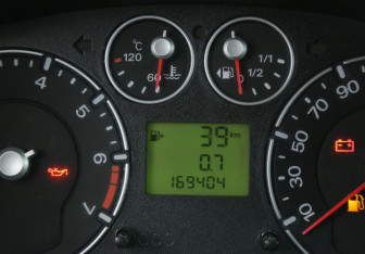 Подержанный автомобиль Ford Fusion 2008 года (17 фото)