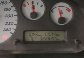 Подержанный автомобиль Nissan Primera Sedan 2001 года (18 фото)