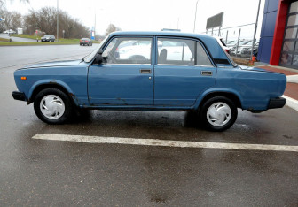 Подержанный автомобиль LADA (ВАЗ) 2107 2007 года (8 фото)