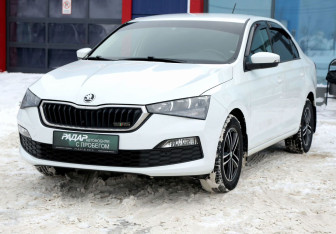 Подержанный автомобиль Skoda Rapid Liftback 2020 года (3 фото)