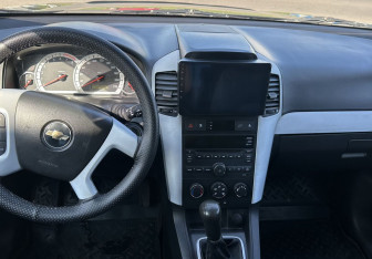 Подержанный автомобиль Chevrolet Captiva 2008 года (10 фото)