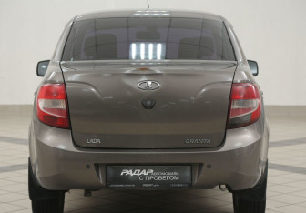 Подержанный автомобиль LADA (ВАЗ) Granta Sedan 2014 года (3 фото)