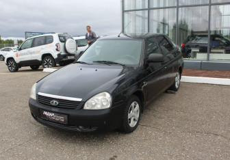 Подержанный автомобиль LADA (ВАЗ) Priora Hatchback 2011 года (3 фото)