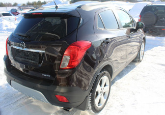 Подержанный автомобиль Opel Mokka 2014 года (7 фото)
