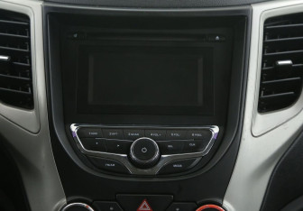 Подержанный автомобиль Changan CS35 2014 года (13 фото)