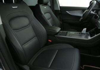 Подержанный автомобиль Chery Tiggo 7 Pro Max 2023 года (10 фото)