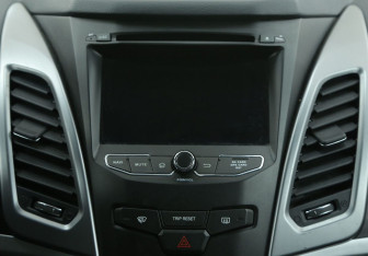 Подержанный автомобиль SsangYong Actyon 2013 года (13 фото)