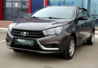 Подержанный автомобиль LADA (ВАЗ) Vesta Sedan 2016 года (3 фото)