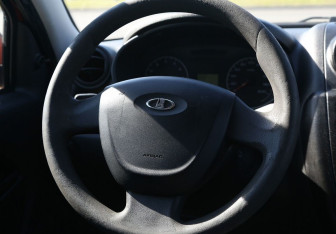 Подержанный автомобиль LADA (ВАЗ) Granta Sedan 2016 года (16 фото)