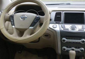 Подержанный автомобиль Nissan Murano Suv 2012 года (15 фото)