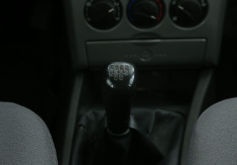 Подержанный автомобиль LADA (ВАЗ) Priora Wagon 2011 года (15 фото)