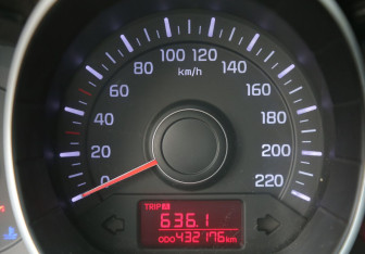 Подержанный автомобиль Kia Rio Sedan 2014 года (19 фото)