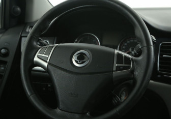 Подержанный автомобиль SsangYong Actyon 2012 года (16 фото)