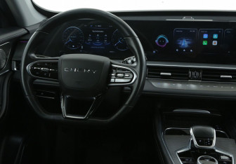 Подержанный автомобиль Chery Tiggo 8 Pro 2022 года (14 фото)