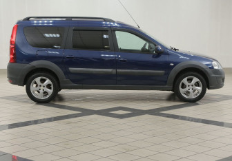 Подержанный автомобиль LADA (ВАЗ) Largus Wagon 2018 года (5 фото)