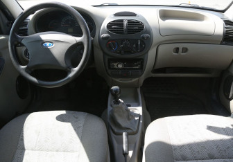 Подержанный автомобиль LADA (ВАЗ) Kalina Sedan 2010 года (12 фото)