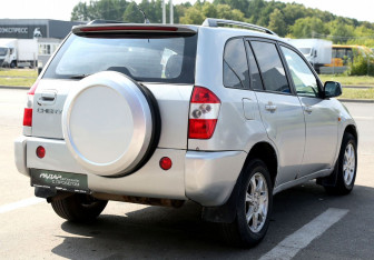 Подержанный автомобиль Chery Tiggo (T11) 2010 года (6 фото)