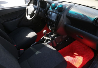 Подержанный автомобиль LADA (ВАЗ) Granta Sedan 2013 года (9 фото)