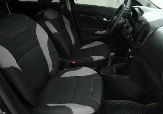 Подержанный автомобиль LADA (ВАЗ) XRAY 2018 года (10 фото)