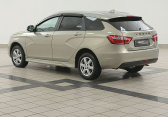 Подержанный автомобиль LADA (ВАЗ) Vesta Wagon 2017 года (2 фото)