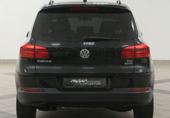 Подержанный автомобиль Volkswagen Tiguan 2012 года (3 фото)