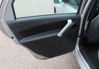 Подержанный автомобиль Datsun on-DO 2014 года (11 фото)