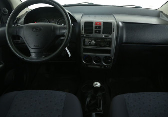 Подержанный автомобиль Hyundai Getz 2005 года (12 фото)