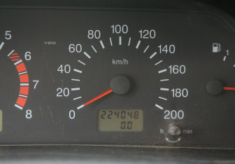 Подержанный автомобиль Chevrolet Niva 2009 года (17 фото)