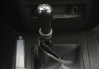 Подержанный автомобиль УАЗ Patriot 2016 года (15 фото)