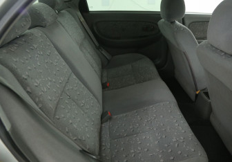 Подержанный автомобиль Kia Spectra Sedan 2008 года (11 фото)