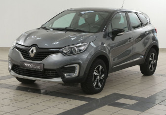 Подержанный автомобиль Renault Kaptur 2017 года (8 фото)
