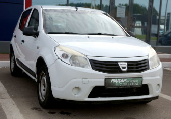 Подержанный автомобиль Dacia Sandero 2009 года (1 фото)