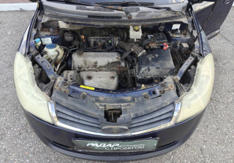 Подержанный автомобиль Chery Very (A13) 2013 года (16 фото)