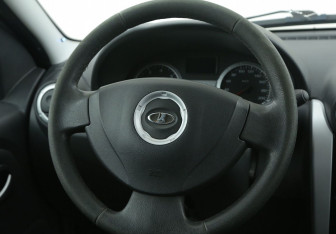 Подержанный автомобиль LADA (ВАЗ) Largus Wagon 2018 года (16 фото)