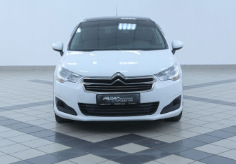 Подержанный автомобиль Citroen C4 Sedan 2014 года (2 фото)