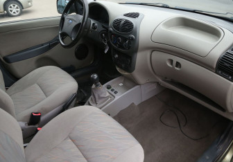 Подержанный автомобиль LADA (ВАЗ) Kalina Wagon 2010 года (9 фото)