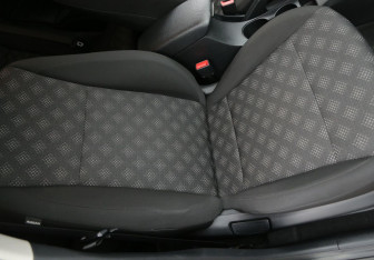 Подержанный автомобиль Kia Rio Sedan 2017 года (13 фото)