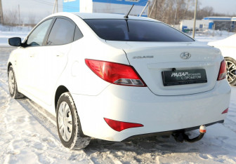 Подержанный автомобиль Hyundai Solaris Sedan 2015 года (4 фото)