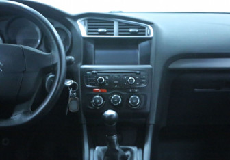 Подержанный автомобиль Citroen C4 Sedan 2014 года (9 фото)