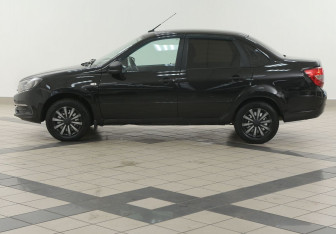 Подержанный автомобиль LADA (ВАЗ) Granta Sedan 2019 года (7 фото)