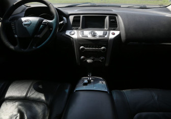 Подержанный автомобиль Nissan Murano Suv 2009 года (12 фото)