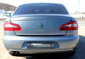 Подержанный автомобиль Skoda Superb Liftback 2011 года (5 фото)