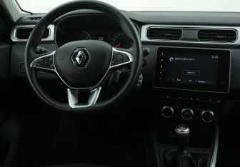 Подержанный автомобиль Renault Arkana 2020 года (14 фото)